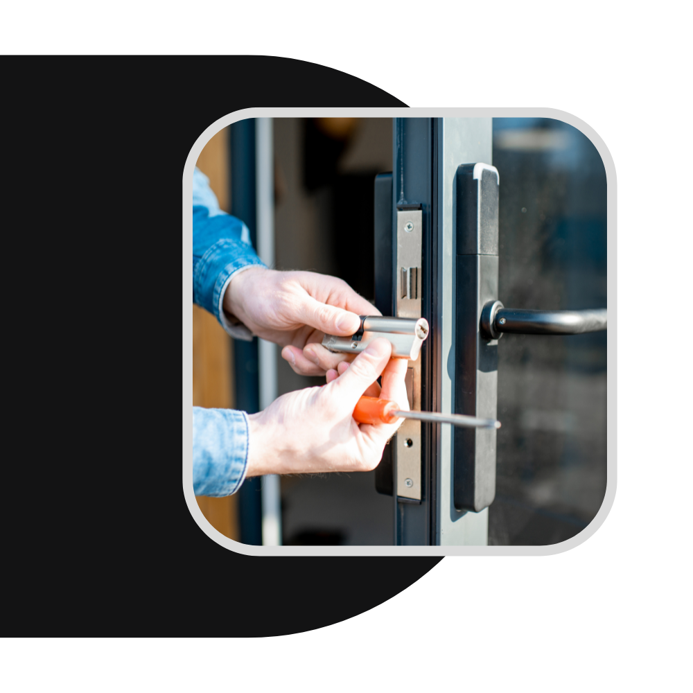 Cambio de cerradura, mantenimiento de comunidades Carbe Cerrajeros
