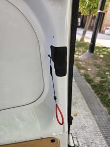 Instalación de cerradura en vehículos